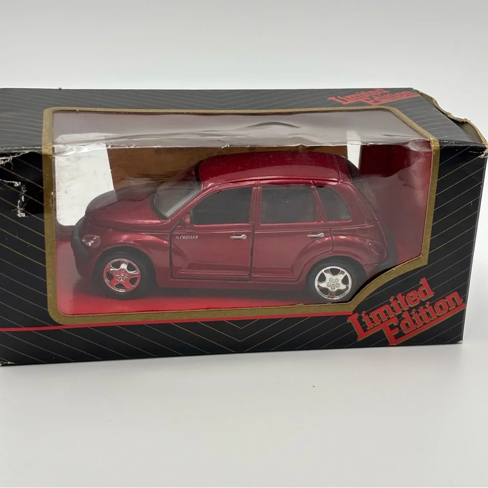 limited edition Chrysler PT Cruiser‎ Die Cast 1/18 Model